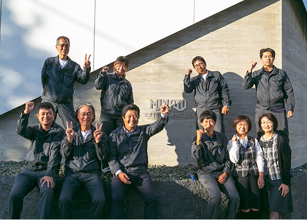 source_4839_business_main